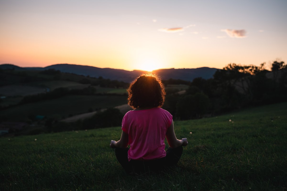 Transzcendentális Meditáció és Spirituális Fejlődés: Az Belső Utazás Mélyebb Értelme